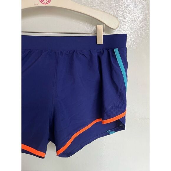 Under Armour Multicolored Shorts Woman’s Size Medium Heatgear - Picture 4 of 9